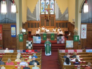 quilts_in_church_5